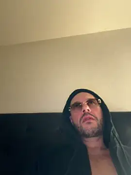 Guitccch Adlı Modelin Web Kamerası Şovu