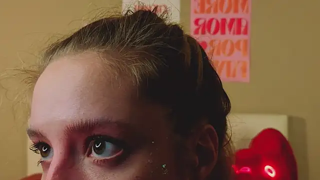 XXX chat uživo modela TiffinyMergist