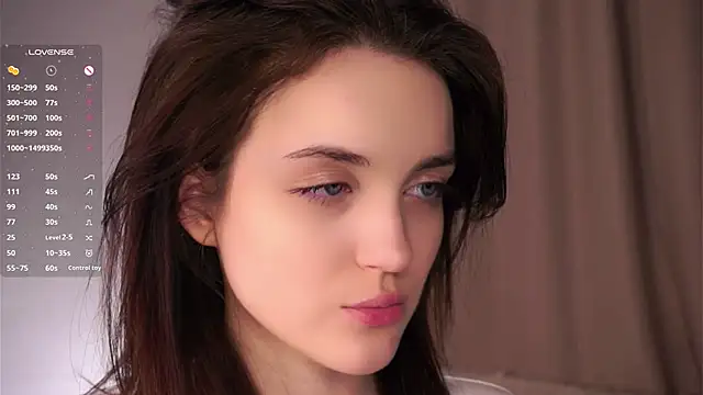 EffieHenri élő XXX-chatje