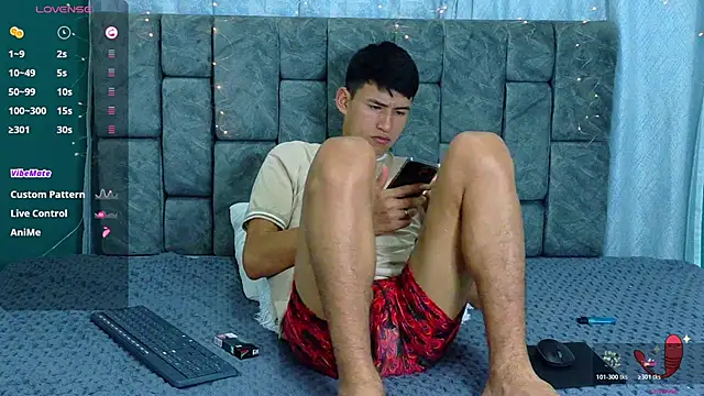 NicolasTorrez's Live XXX Chat