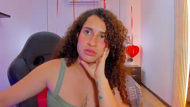 แชท XXX สดของ NoaMalak7