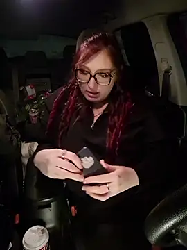 wildyoungNhornyのライブXXXチャット