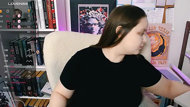 LovbessのライブXXXチャット