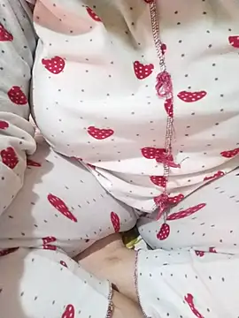 Farawlla: διαδικτυακό σόου στην κάμερα