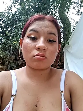 hot-mom22 élő XXX-chatje