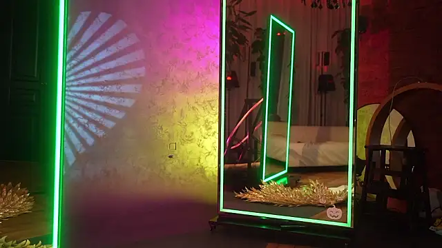 eva_fashionista's Live XXX Chat