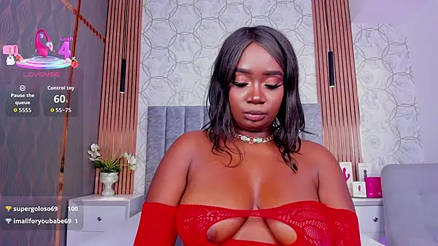 Britanymooree Chat XXX live