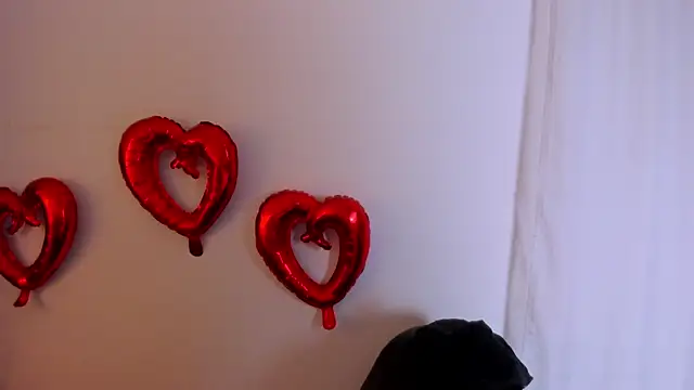 Chat +18 de Bella_Sumers ao vivo