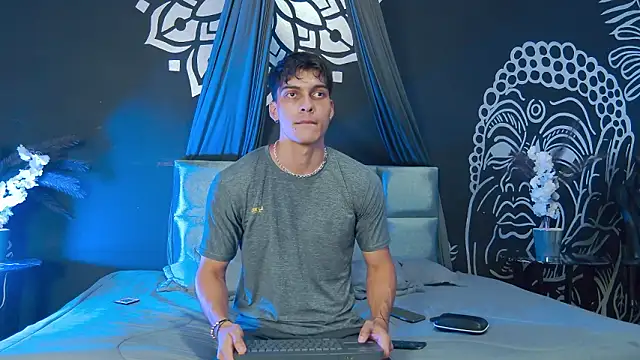 AlessioVitale Obrolan Langsung XXX