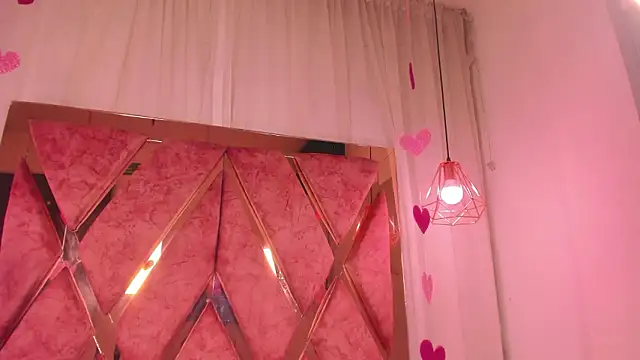 shantal_cooper_'s Live XXX Chat