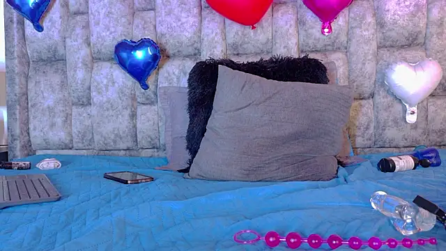 samirths_boy_ Show in webcam