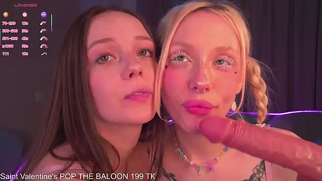 Kinky_Girls live XXX chat