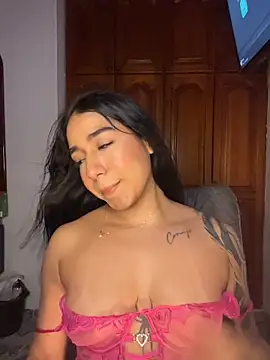 Pokazy przed kamerką – KaditaNavarro