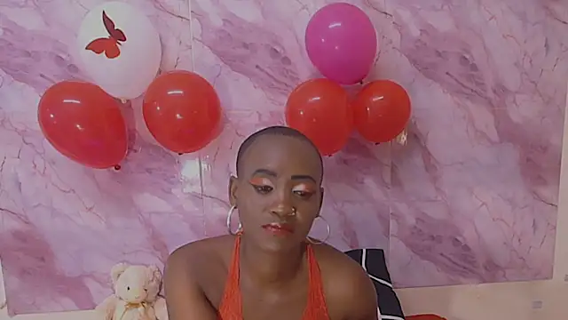 EbonyOlive69 – Naživo XXX chat