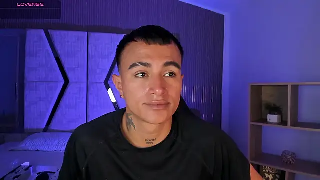 LiamDeep Live XXX Chat