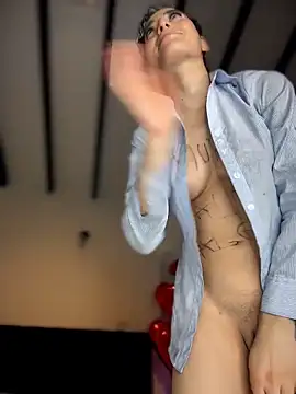 Webkamerová show SweetieSinXXX