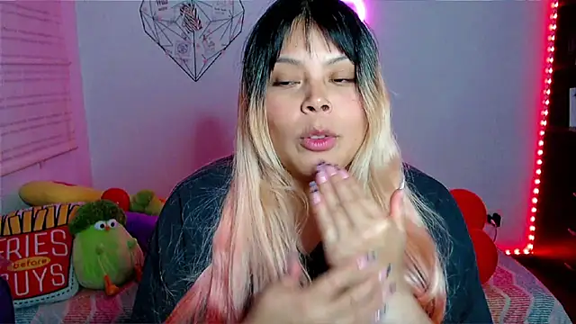 EllieMoonXn Live XXX chat