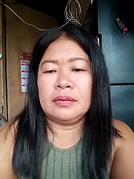 Lovelywoman43 webkamerás műsora