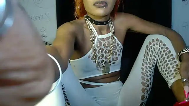 QueenpatieX's Webcam Show