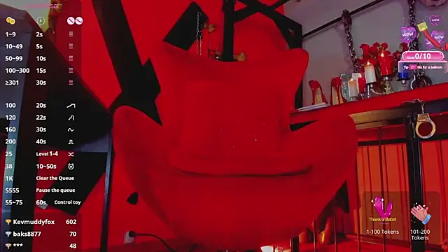 XXX chat uživo modela MistressAndre