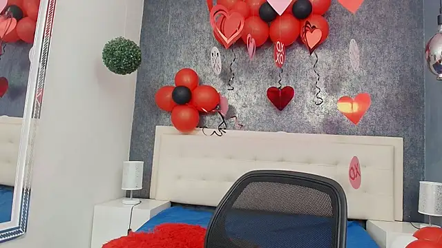 دردشة Cloeandtyfanny الجنسية المباشرة