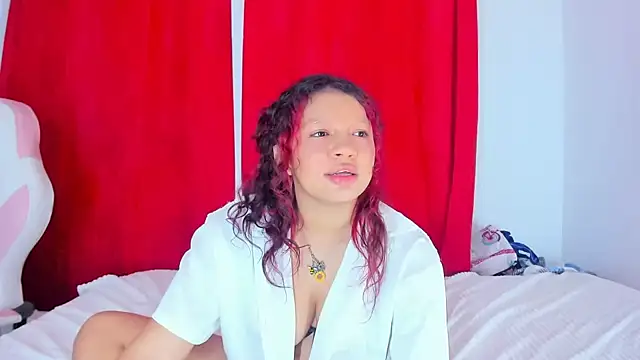 Emily_Coper18 লাইভ XXX চ্যাট