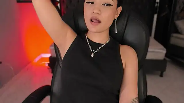 renee_shelby_ লাইভ XXX চ্যাট