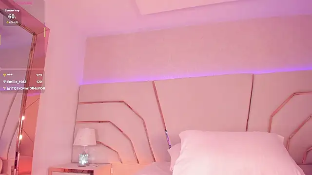 Chatroom XXX en direct de Saday_