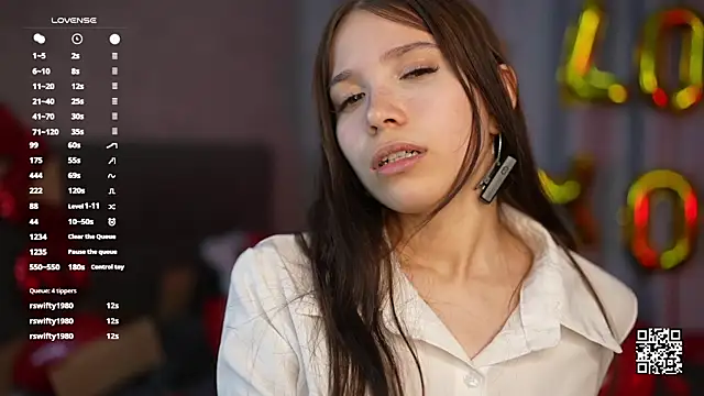 MiaHyzard Obrolan Langsung XXX