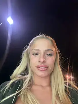 Chatroom XXX en direct de SophieVJ