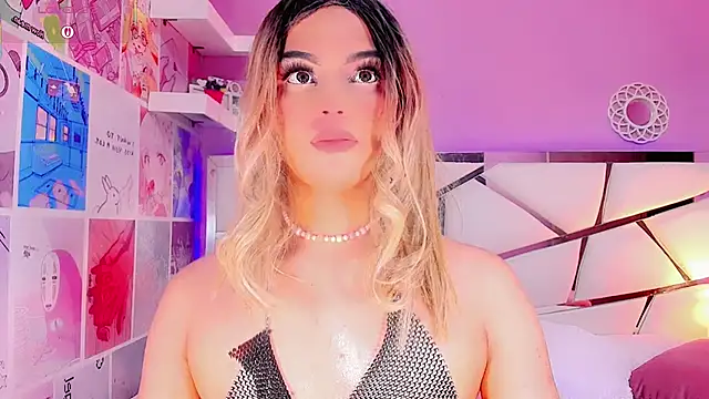 DaleskaSanchezのライブXXXチャット