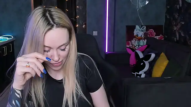 Blckmirrorr live XXX chat