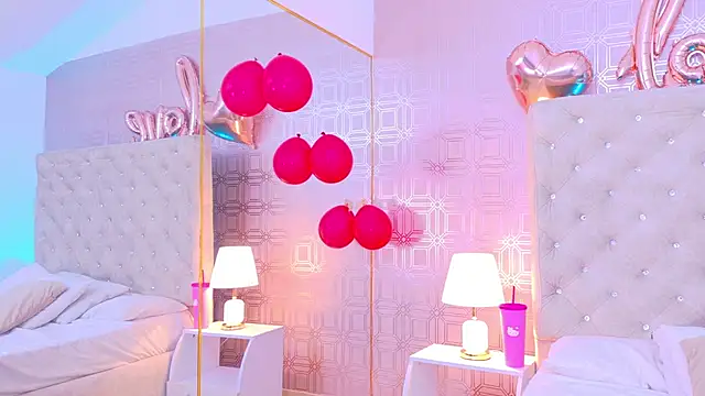 Mia-Monroe Live XXX-Chat