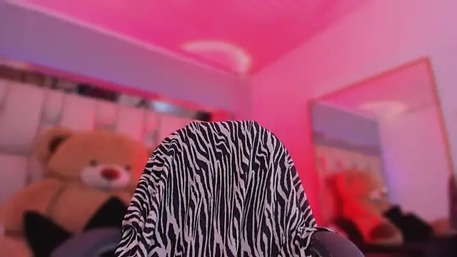 revenmiller_ Chat XXX live