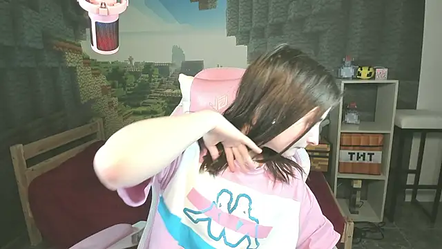 Živý XXX chat KiraDuvall