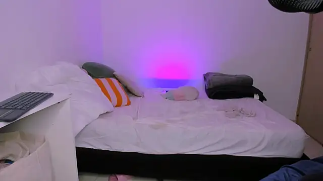 susy_angel: απευθείας συνομιλία ΧΧΧ