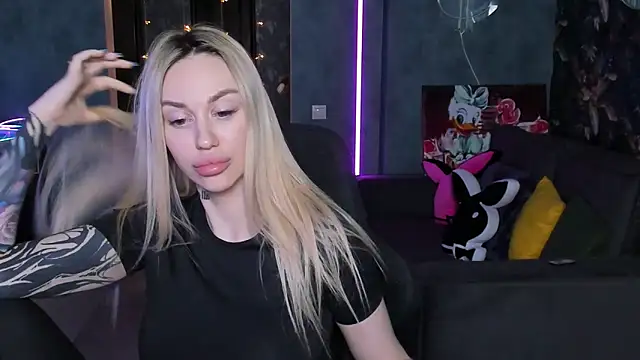 Blckmirrorr's Live XXX Chat