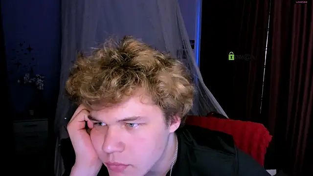 Вебкам-шоу lucas_long_