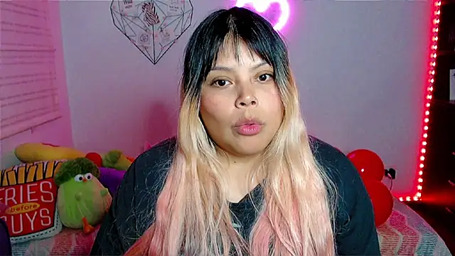 Czat XXX na żywo – EllieMoonX