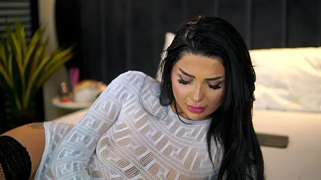 KylieKroftt: онлайн-секс-чат