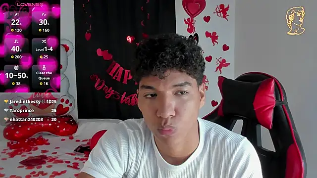 Pertunjukan Kamera Web Maximiliano_Khalil