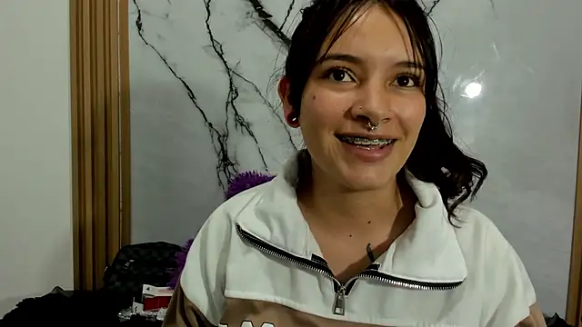 Chat XXX ao vivo de nahomy_glow