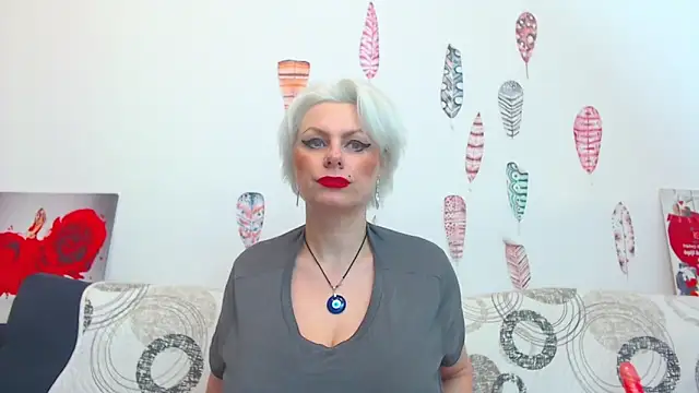 Playful_Goldie_WOW__'s Live XXX Chat