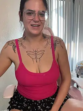 Chat XXX ao vivo de SafeinouterSpace