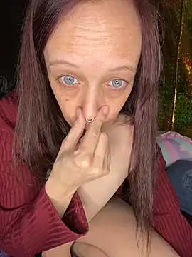 MarryQuinnLive Adlı Modelin Canlı XXX Sohbeti