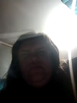 Chatroom XXX en direct de IONY_WANTS_APPRECIATION