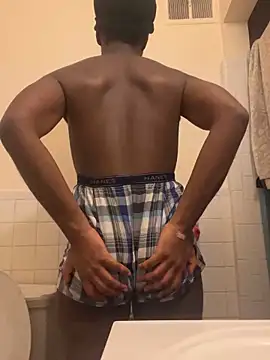 ThickDic28: διαδικτυακό σόου στην κάμερα