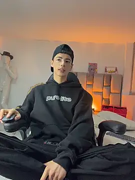 Chatroom XXX en direct de Sebastian_Reed