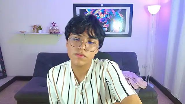 Maecum18 live XXX chat