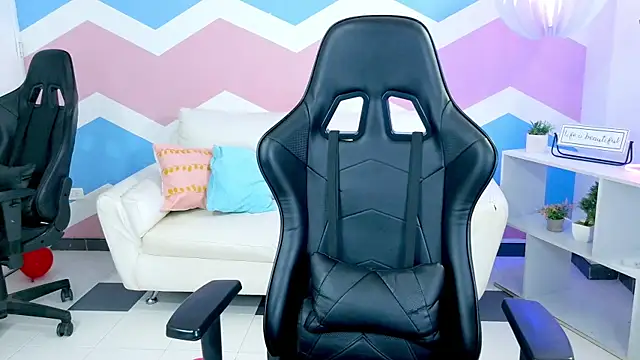 Chat XXX en directo de _alina_9